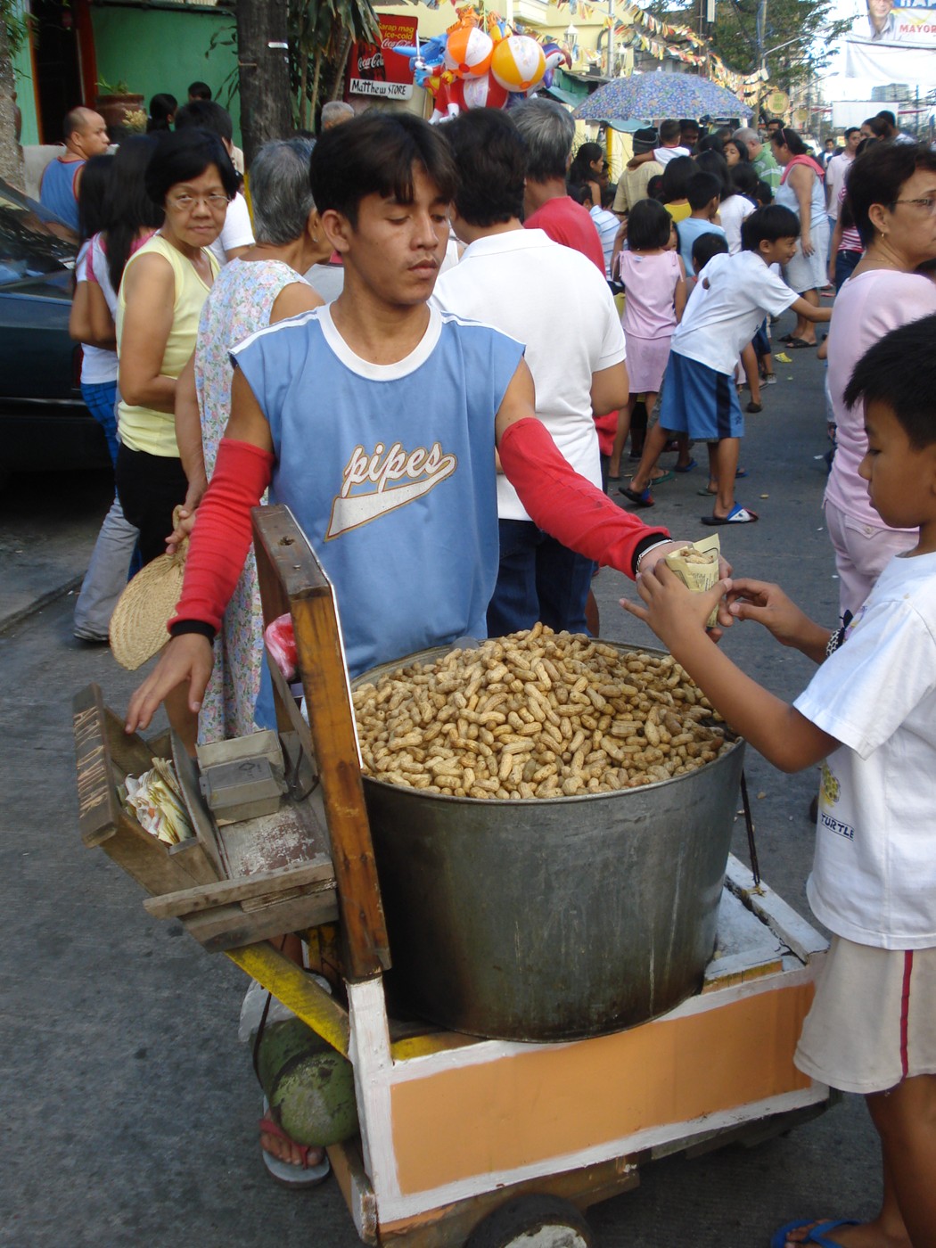 Street peddler posted online by Richard Macalino